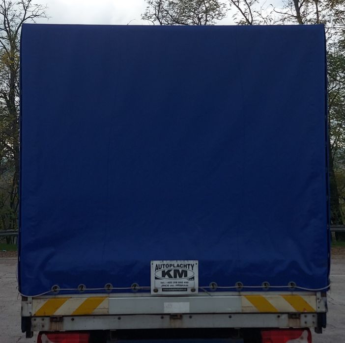 Каросерия с нов бризент размери 4х2х2.20