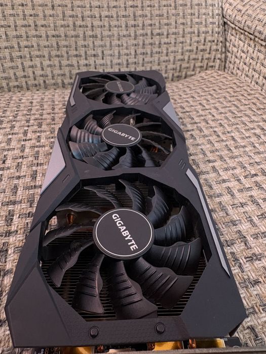 Видеокарта GIGABYTE 2070 SUPER 8GB