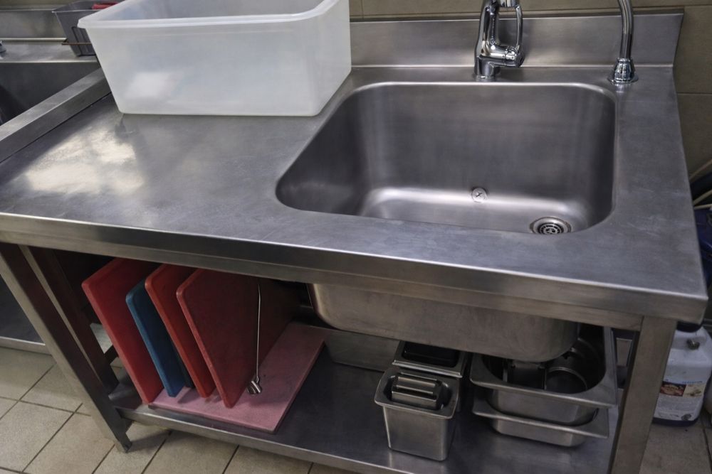 Встроенные раковины из нержавейки