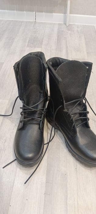 Продам берцы летние новые