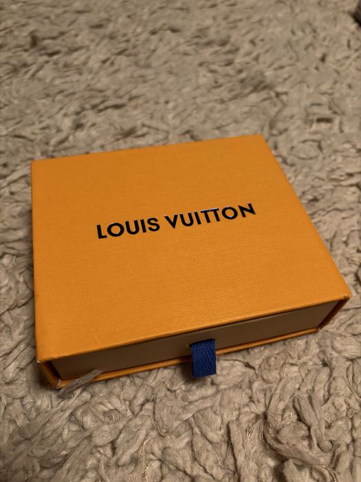 Портфейл louis vuitton