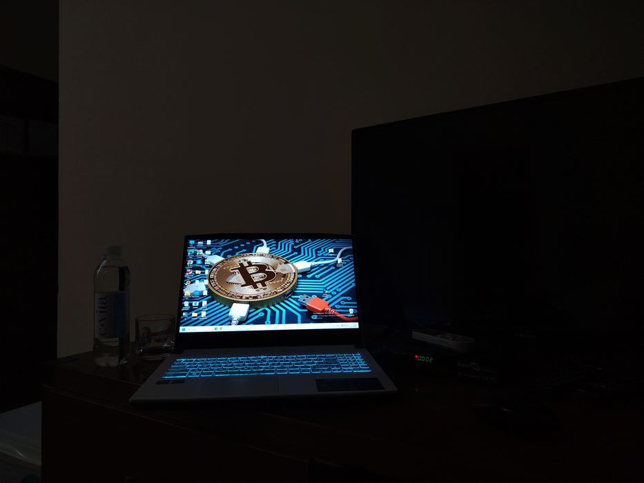 Noutbuk MSI SWORD i7  1 TB