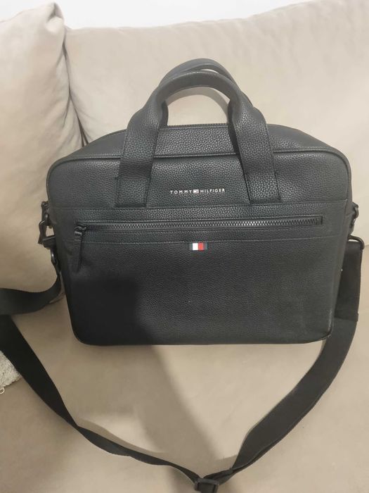 TOMMY HILFIGER Чанта за документи 'Essential' в Черно