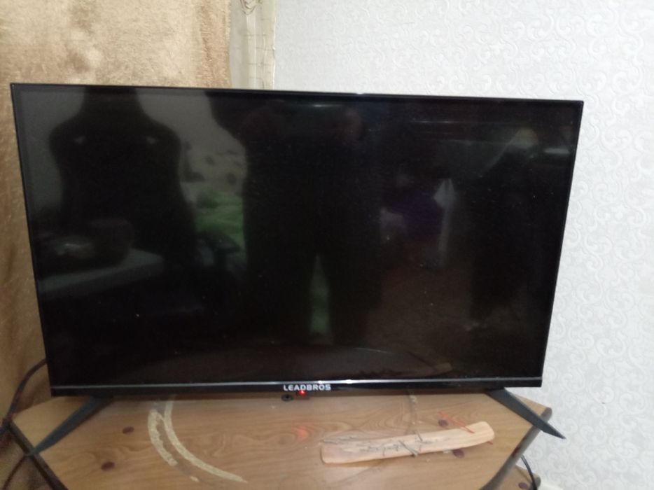 Телевизор leadbros