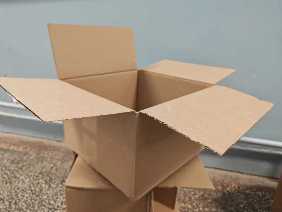 Pachet cu 50 de cutii din carton 24x24x15 + 2 ladite carton