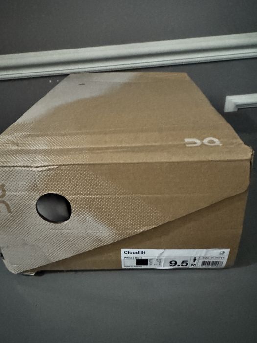 Продам Кроссовки On новые