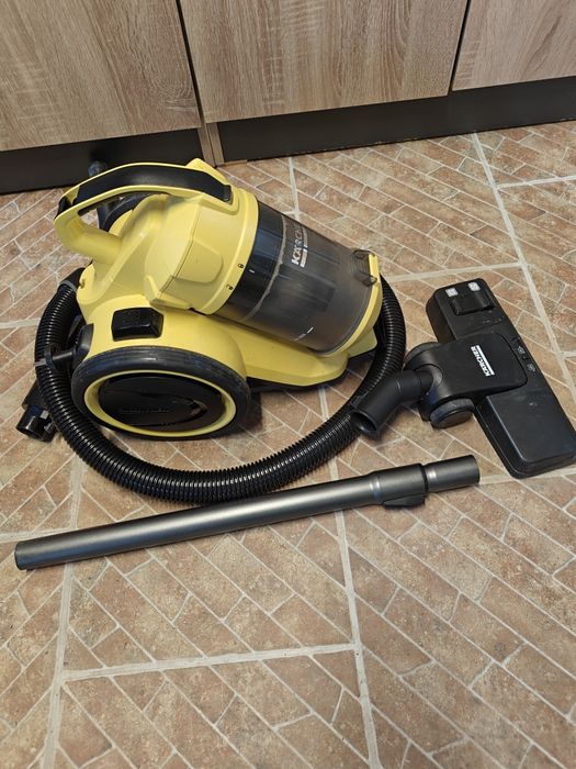 Прахосмукачка Karcher VC 3