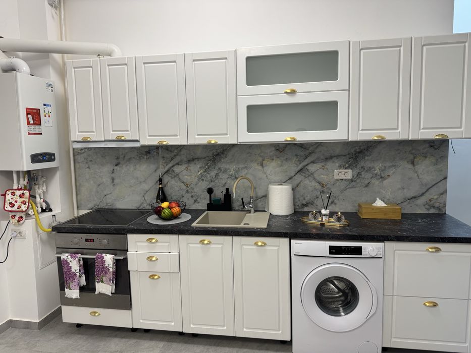 Inchiriez apartament in regim hotelier