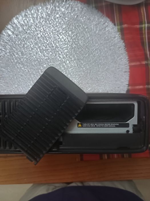 Xbox 360 slim fara încărcător...