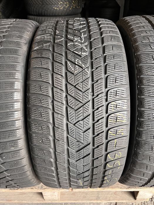 4 anvelope iarna 295/35/21 , Pirelli /Hankook !
