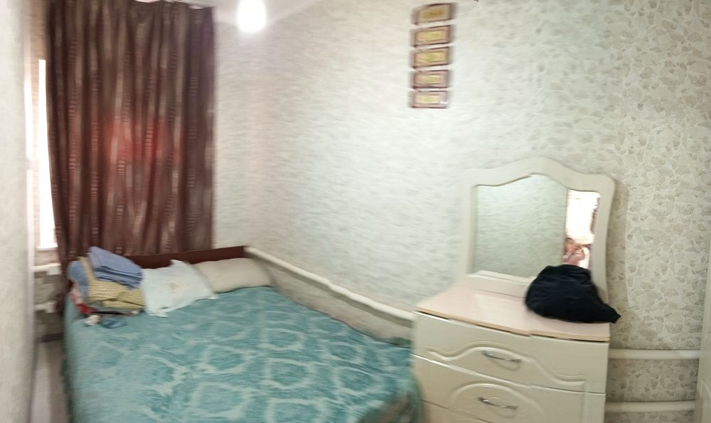 Продам дом находится в Кировске.