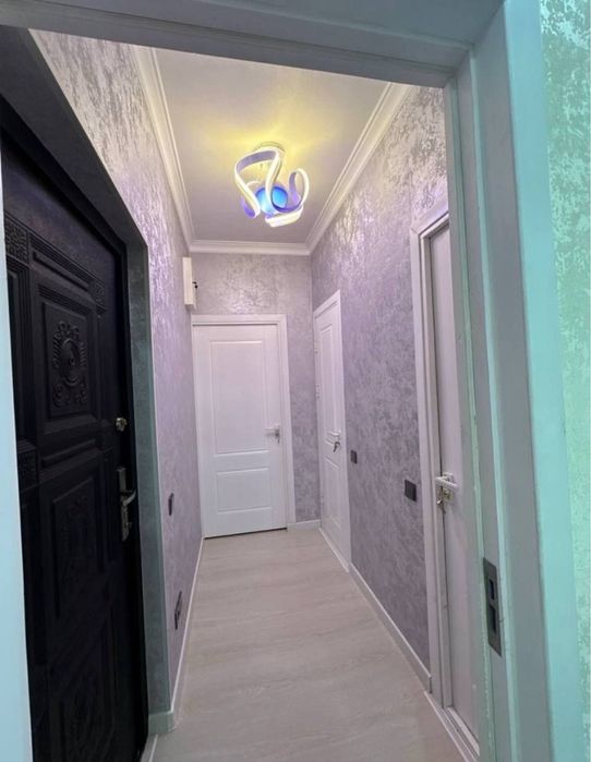 Чиланзар 2 кв 2 комнатная евроремонт. Срочно Продажа