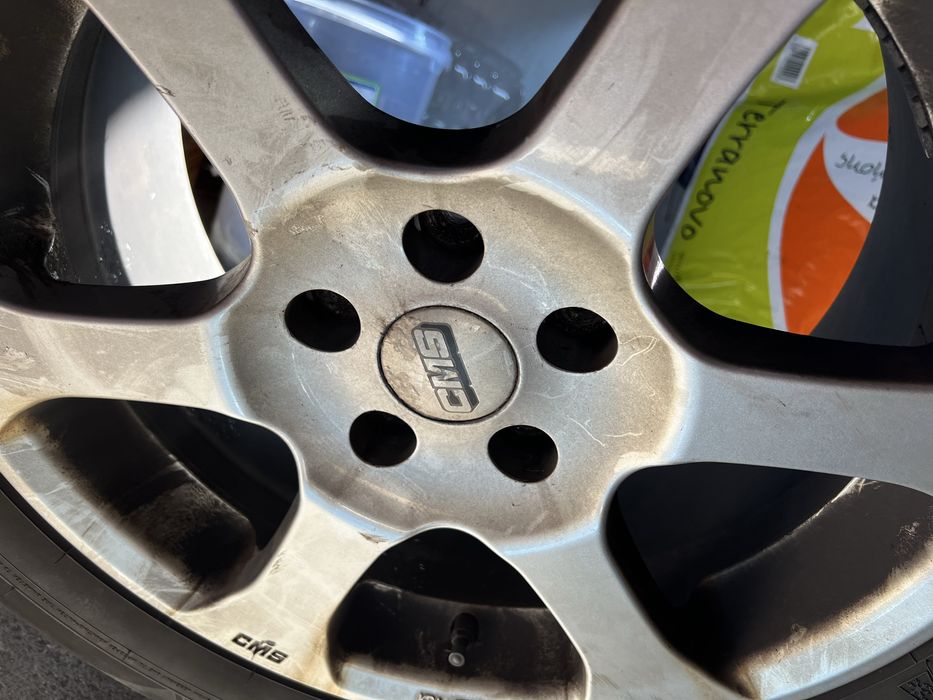 Bridgestone & Pirelli 235/60/17