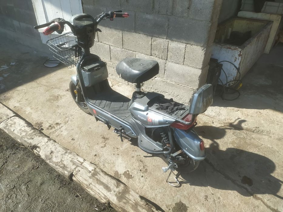 Скутер сатылады мопед