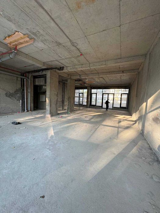 Аренда помещения в центре 180 м² в ЖК Инфинити (ЛА)