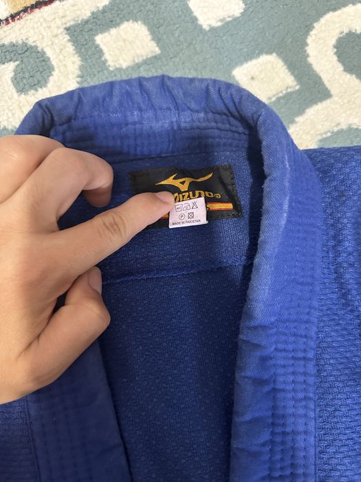 Mizuno (синего цвета), 100% хлопок.