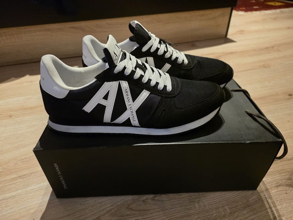 Продават се оригинални обувки ARMANI EXCHANGE