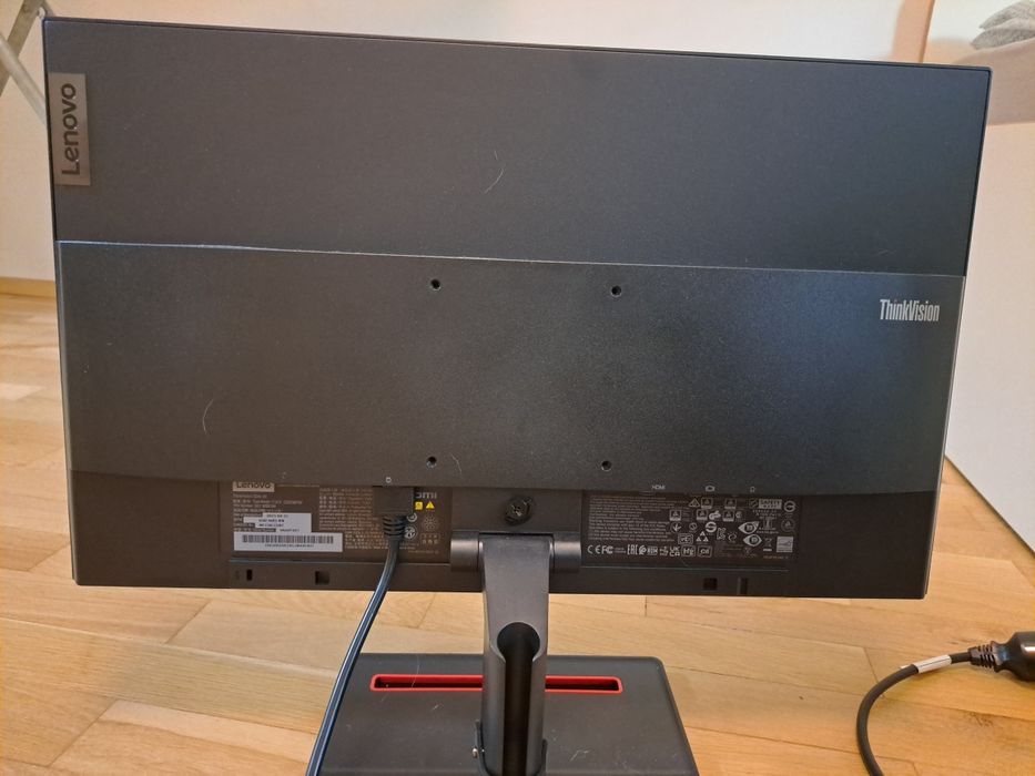 Lenovo минитор 24 '