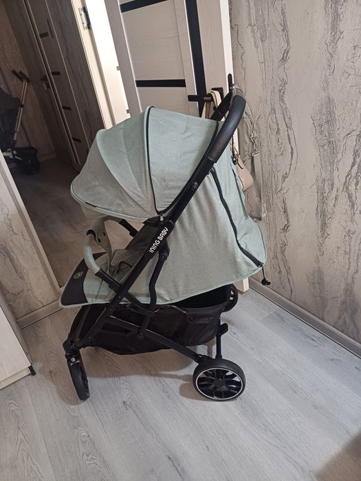 Продаётся фирменный коляска Ining baby