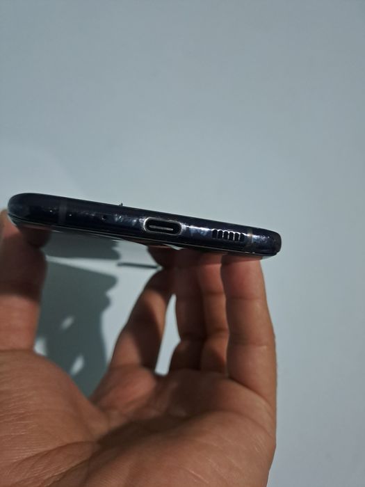 S20+ 5G 12/256 sotiladi