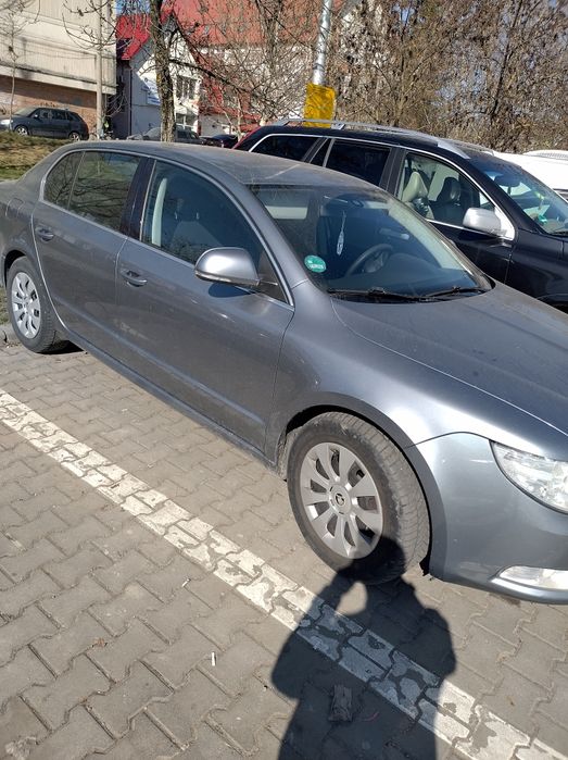Vând skoda superb 2010 170 cp