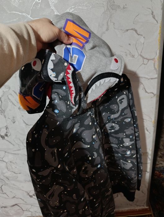 Bape Ape sotiladi kiyilmagan