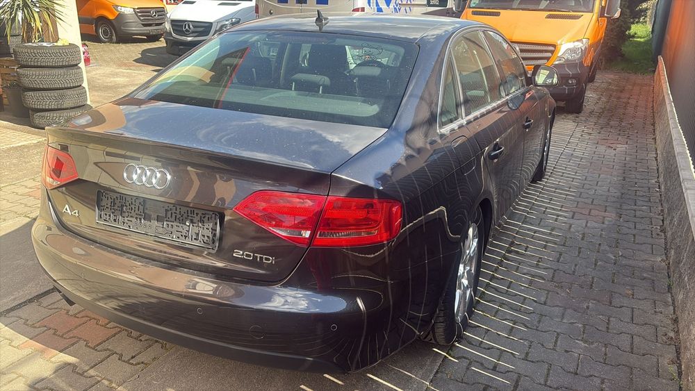 Audi A4 2.0 Tdi 143 cp limuzina Xenon