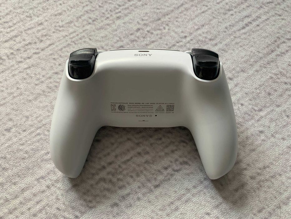 Sony PS5 DualSense 2шт