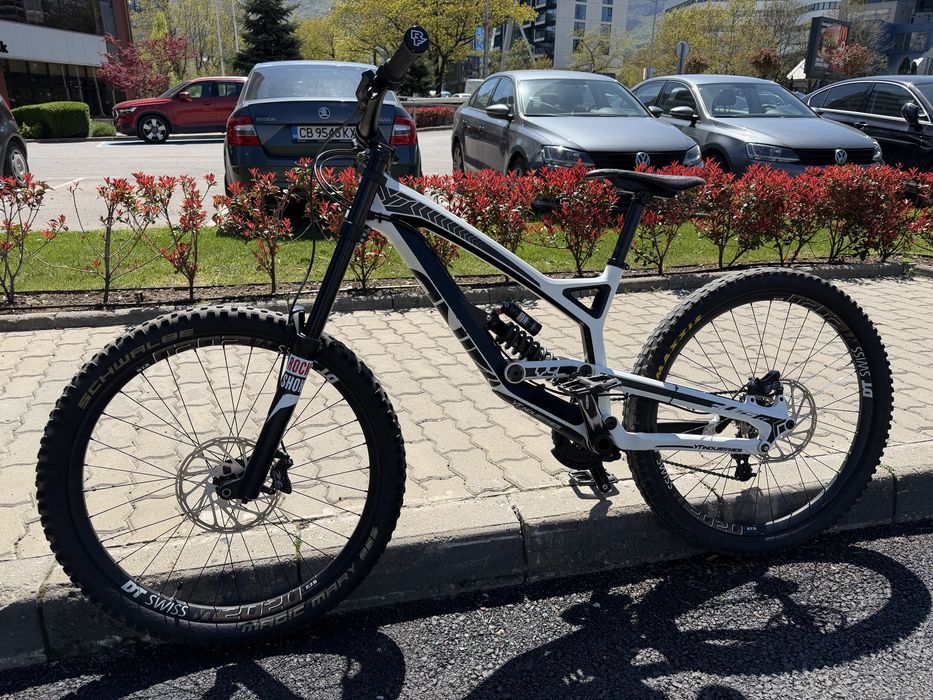 YT Industries Tues CF 27.5” & FOX Rampage