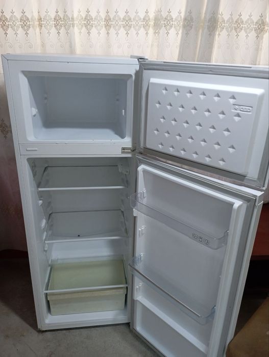 Холодильник СРОЧНО продается