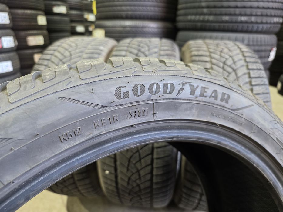 255/45/20 Goodyear 4бр