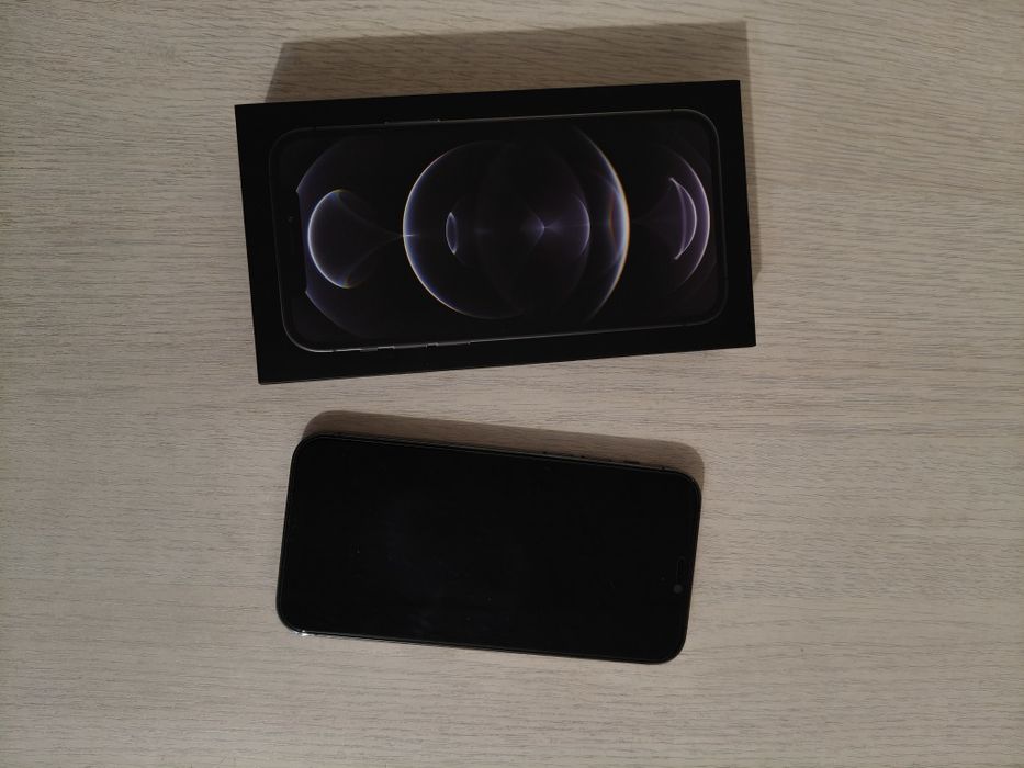 iPhone 12pro , 128gb.и Apple watch S8.