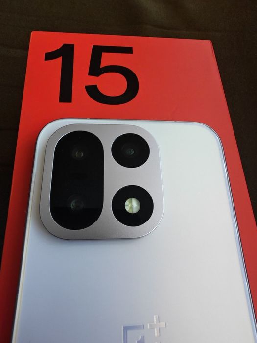 Oneplus 15 16/512 Нов с глобален ром