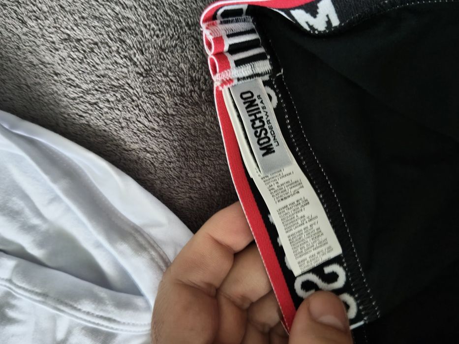Moschino set 2 chiloți bărbătești alb și negru cu banda alba mărimea L noi originali