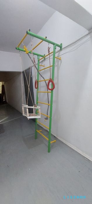 Шведская стенка турник