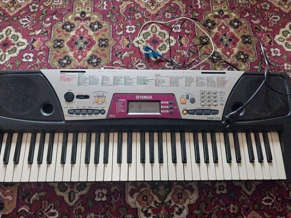 Синтезатор YAMAHA