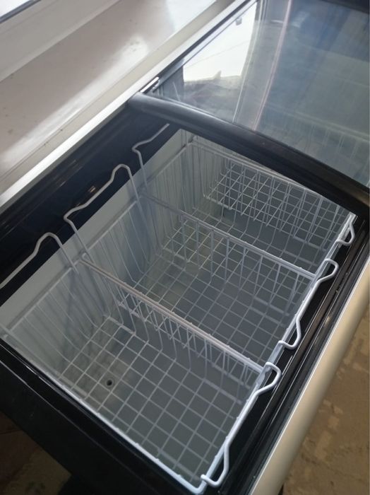 Срочно продам почти новый морозильник