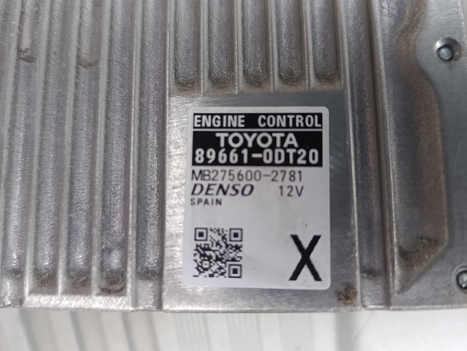 Компютър за Тойота Ярис / Toyota Yаris 1.5 хибрид - 89661-0DT020