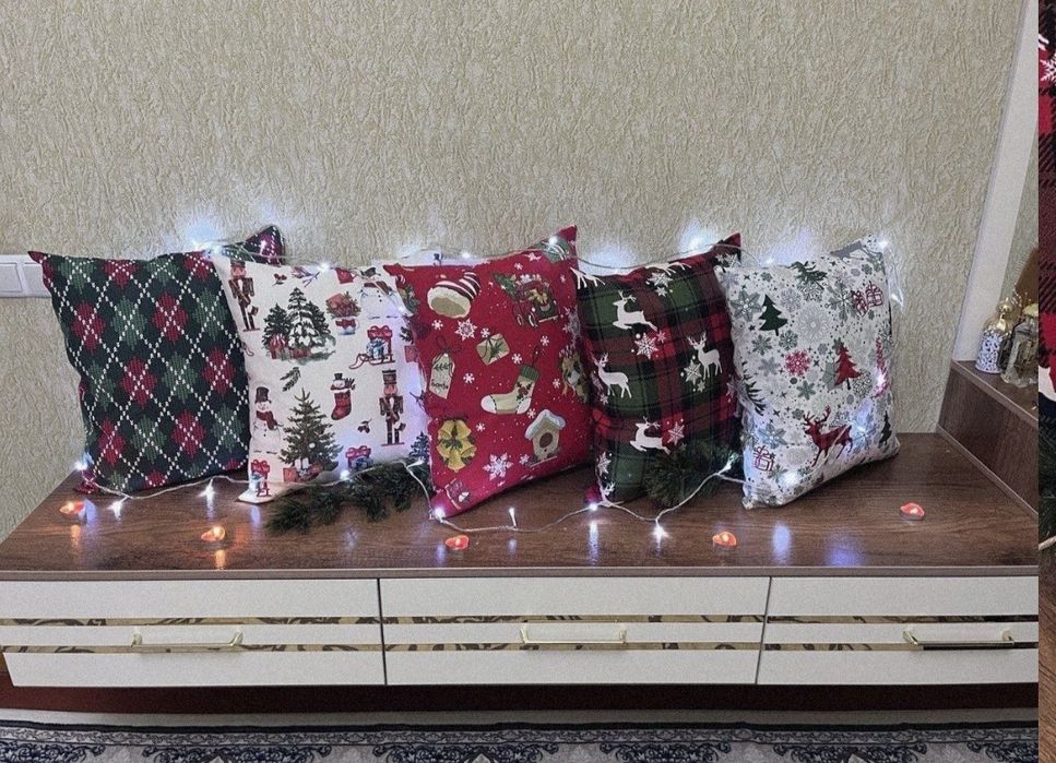 Подушки новогодние декоративные Podushki