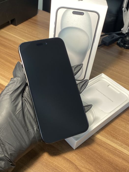 iPhone 15 Plus• 128 GB • Black