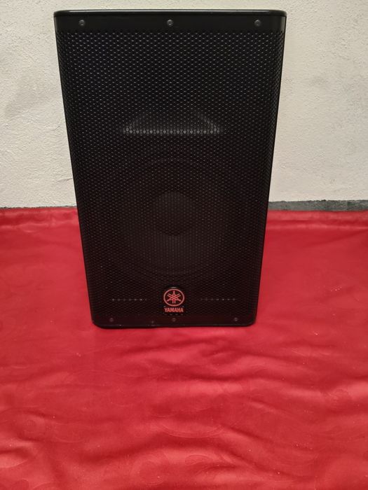 Boxe Yamaha dxr 10