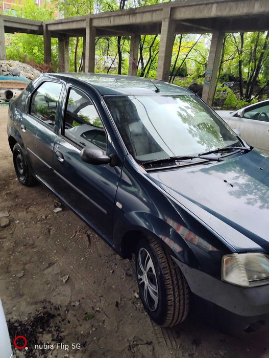 Vând Dacia Logan 2007