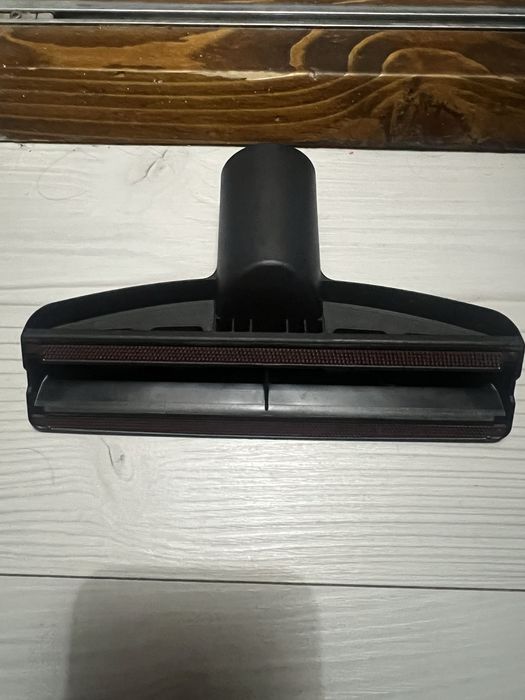 Vand perie aspirator miele