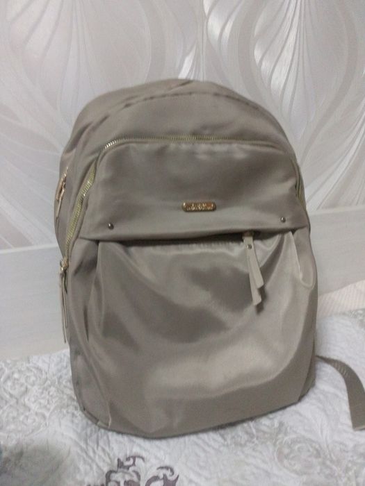 Школьный рюкзак коричневый