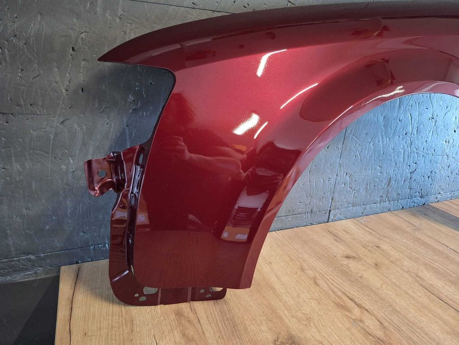 Aripa Fata Stanga Audi A4 B6 An 2000-2004 (LZ3H (Rosu))