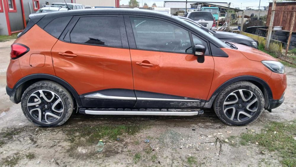 Renault Captur . 1,5 дци . На части