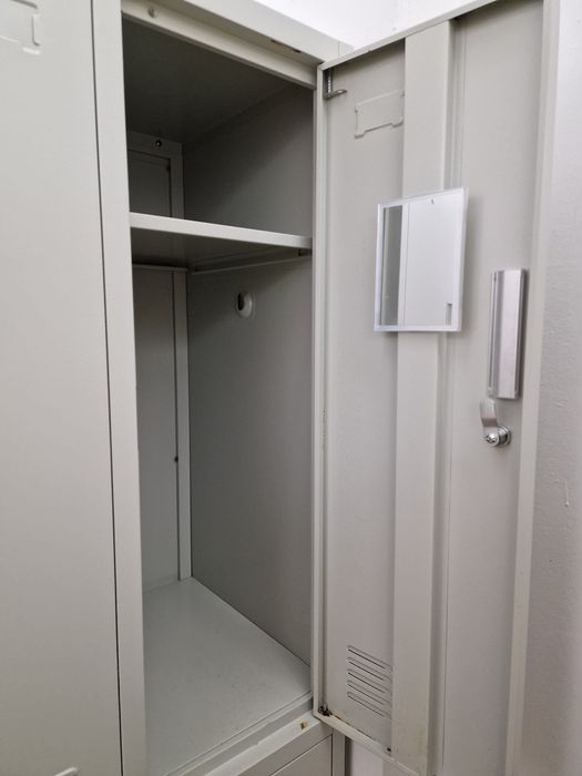 Vestiar metalic 6 usi