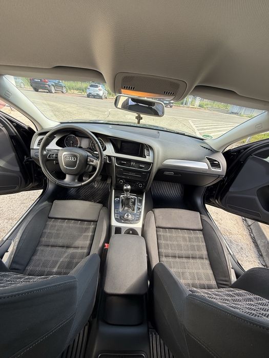 AUDI A8 2010 — imagine 2