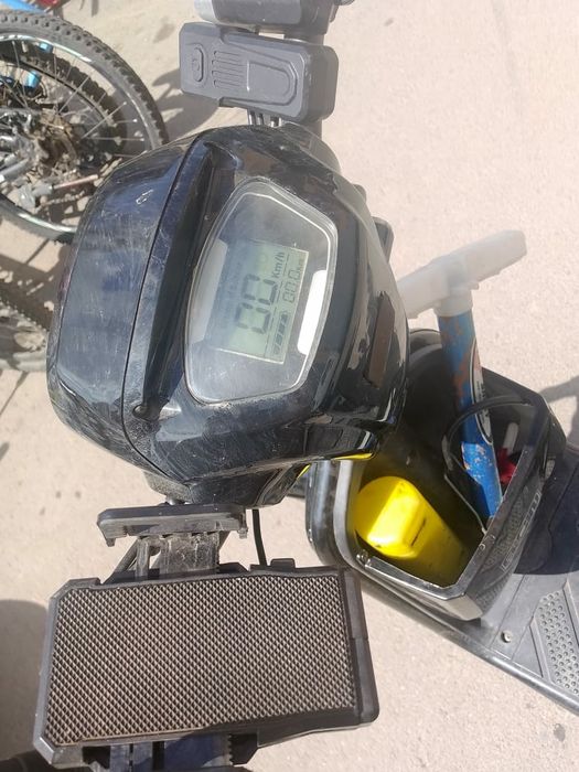 Продам  скутер электро