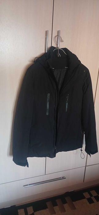 Мужские куртки и ветровки